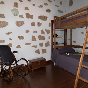 casa-el-pino-vilaflor.adeje-hotels.com/
